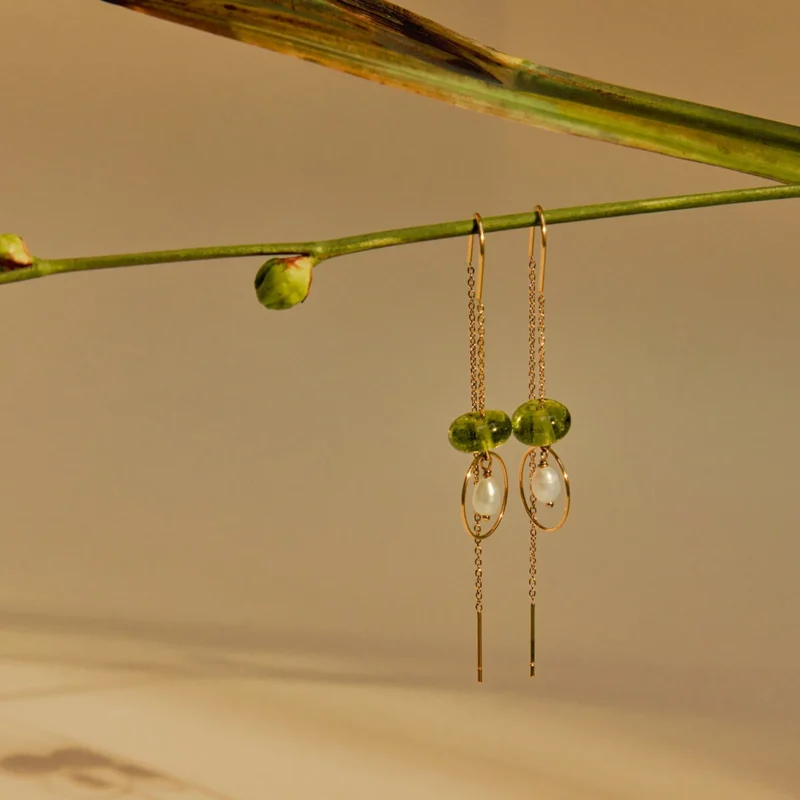 Believe in yourself. Earring - Green with freshwater pearl - Image 2