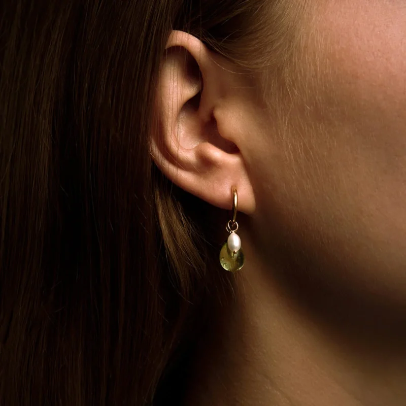 A little kindness. Earring - Turquoise with freshwater pearl - Image 2